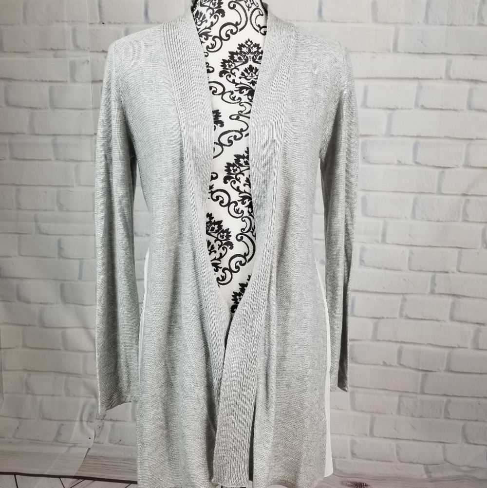 Fever long sleeve op front cardigan pleated sz m